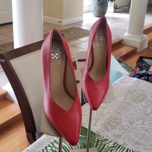 Vince Camuto6 1/2 M VC -Ishani GlamorRed